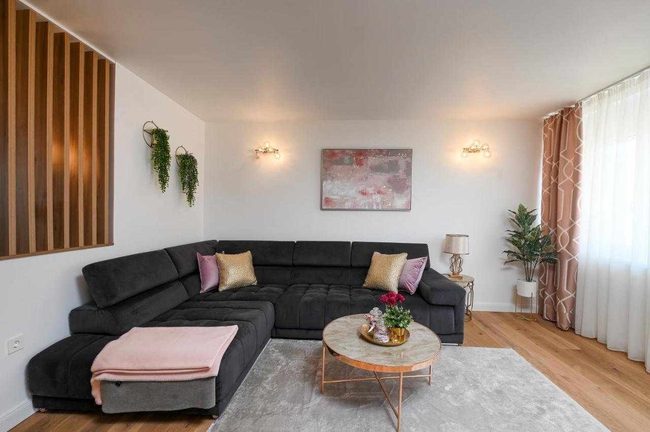 S Design Apartment Zadar Luaran gambar